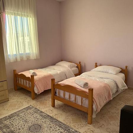 Hostel Rinas ภายนอก รูปภาพ
